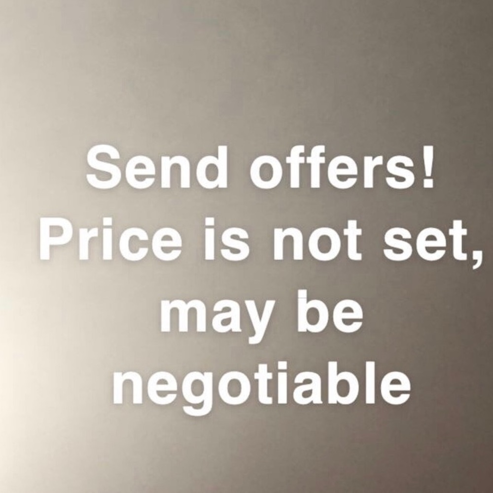 Shorts - Picture 3 of 3